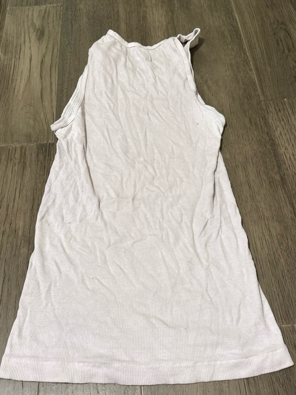 Amazon Essentials White Ribbed Slim Tank - Picture 2 of 3